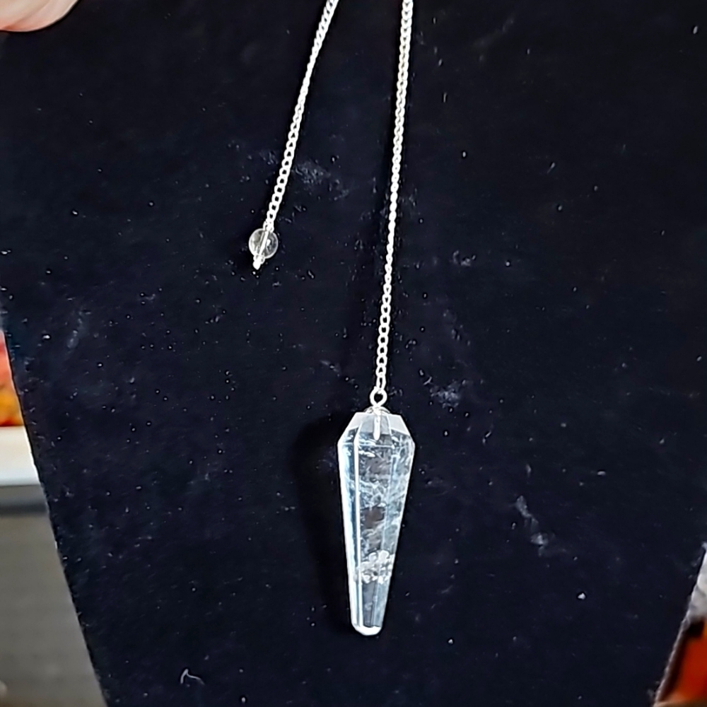 Crystal pendulum with chain NEW